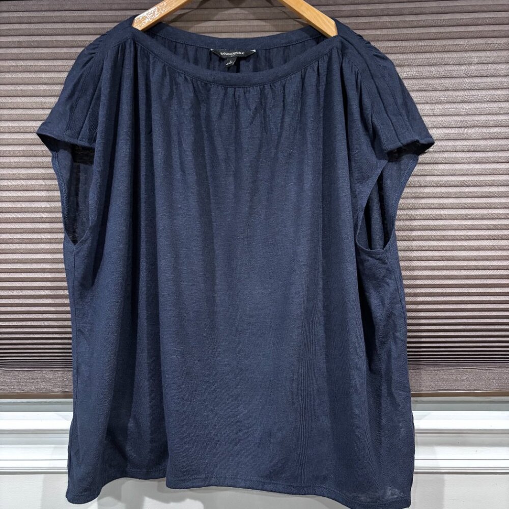 Banana Republic Women Linen blend Navy cap sleeve boatneck top SZ: L